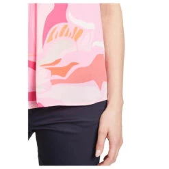 Betty Barclay Damen Kurzarm Bluse Pink Rose Print 13 Betty Barclay Damen Kurzarm Bluse Pink Rose Print -Modebekleidungs Geschäft betty barclay bluse kurzarm pink orange rosa 4843 detail model saum