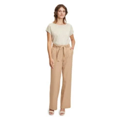 Betty Barclay Damen T-Shirt Pastel Gold Sand -Modebekleidungs Geschäft betty barclay t shirt weiss 9104 ansicht ganzkoerper