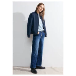 Cecil Damen 3/4 Arm Shirt Boatneck Melange Stripe Soda Blue -Modebekleidungs Geschäft cecil boatneck melange stripe 3 4 arm shirt blau 25568 model