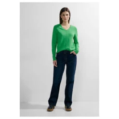 Cecil Damen Pullover Cosy Mix Rounded V-Neck Celery Green Melange -Modebekleidungs Geschäft cecil cosy mix rounded v neck pullover gruen 15552 model