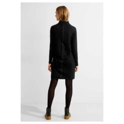 Cecil Damen Langarm Kleid Cozy Zip Troyer Black -Modebekleidungs Geschäft cecil cosy zip troyer dress troyerkleid schwarz 10001 model hinten