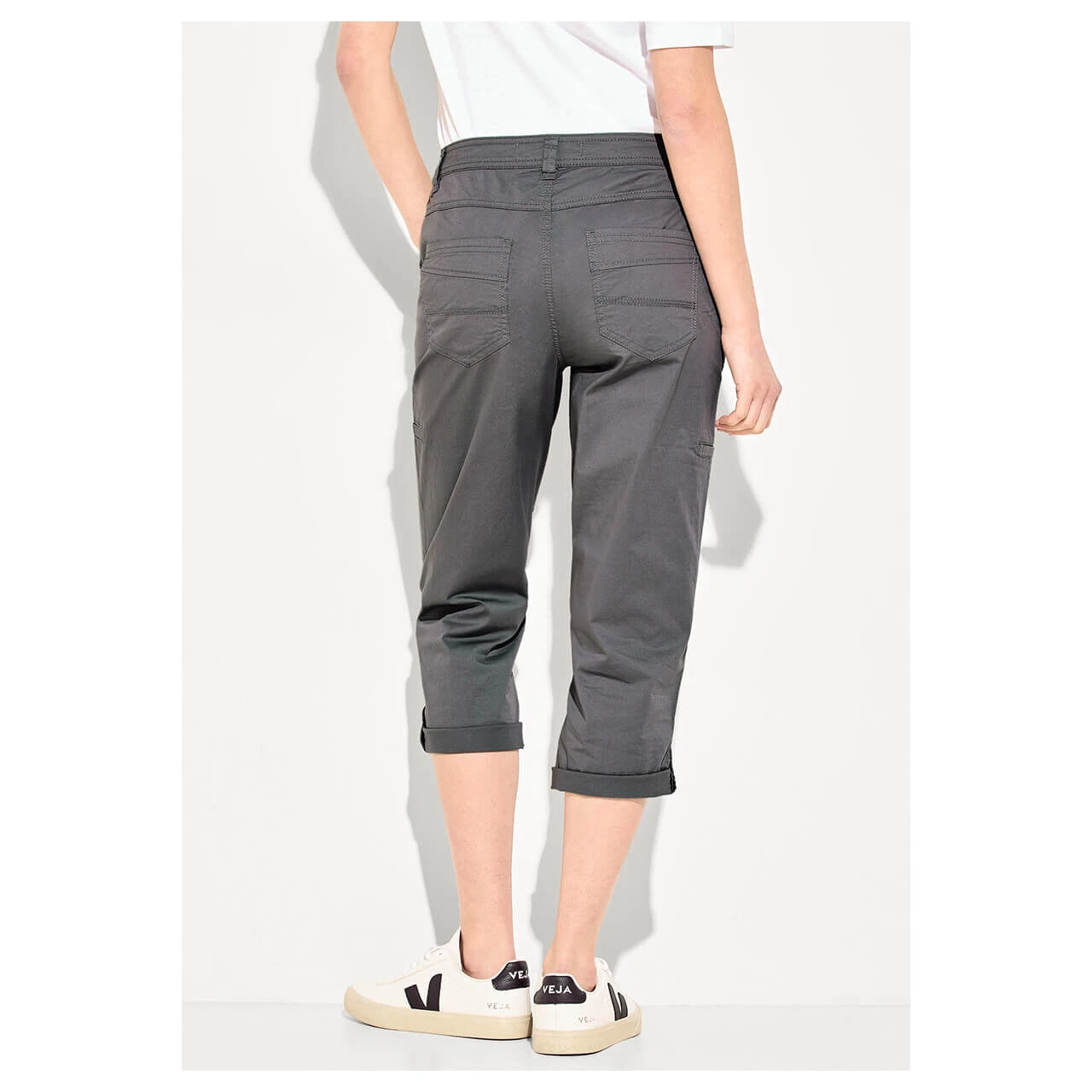 Cecil New York Capri Papertouch 3/4 Baumwollhose Soft Iron Grey 5 Cecil New York Capri Papertouch 3/4 Baumwollhose Soft Iron Grey – Bild 5