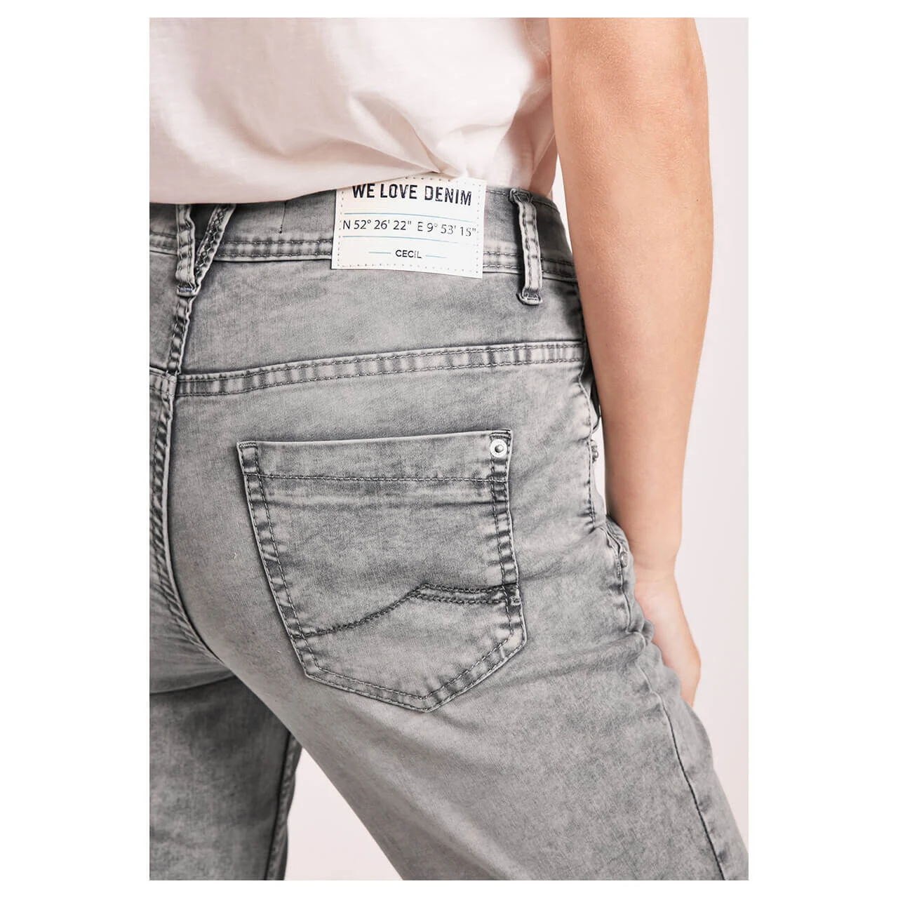 Cecil Scarlett Capri 3/4 Jeans Grey Washed 6 Cecil Scarlett Capri 3/4 Jeans Grey Washed – Bild 6