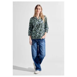 Cecil Damen 3/4 Arm Bluse Printed Light Cotton Strong Khaki Printed -Modebekleidungs Geschäft cecil printed light cotton blouse bluse gruen 35382 model