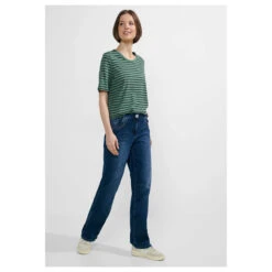 Cecil Damen T-Shirt Stripe Basic Roundneck Raw Salvia Green -Modebekleidungs Geschäft cecil stripe basic roundneck gruen 25315 model