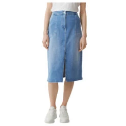 Comma Damen Jeansrock Light Blue -Modebekleidungs Geschäft comma rock blau 53z3 model vorne