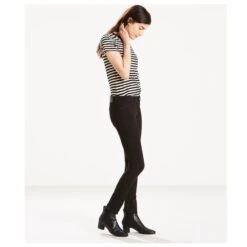 Levis Levi's® 711 Damen Jeans Skinny Black -Modebekleidungs Geschäft levis jeans 711 skinny black ansicht model seite