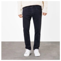 MAC Arne Pipe Flexx Jeans Black Wash -Modebekleidungs Geschäft mac flexx arne pipe jeans black wash modelvorn