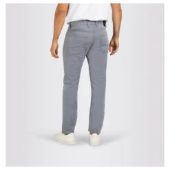 MAC Arne Baumwollhose Rubber Structure -Modebekleidungs Geschäft mac jeans arne grau 084 model rueckseite