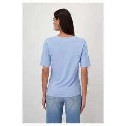 Monari Damen T-Shirt Light Blue Glitter 11 Monari Damen T-Shirt Light Blue Glitter -Modebekleidungs Geschäft monari denim love t shirt blau 714 model hinten