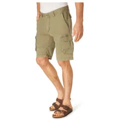 Pioneer Collin Cargo Baumwoll Bermuda Calliste Green -Modebekleidungs Geschäft pioneer jeans collin gruen 5104 model vorne