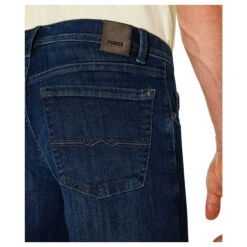 Pioneer Finn Jeans Bermuda Megaflex Dark Blue Used -Modebekleidungs Geschäft pioneer jeans finn megaflex blau 6812 model detail hinten