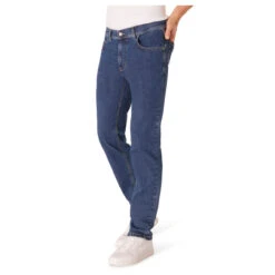Pioneer Rando Jeans Megaflex Dark Blue Stone Wash -Modebekleidungs Geschäft pioneer jeans rando megaflex blau 6811 model vorne