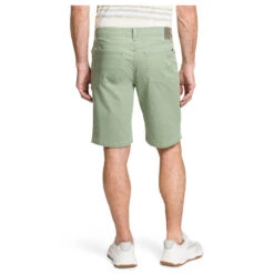 Pioneer Finn Baumwoll Bermuda Megaflex Apple Green 13 Pioneer Finn Baumwoll Bermuda Megaflex Apple Green -Modebekleidungs Geschäft pioneer jeans shorts finn gruen 5014 ansicht hinten