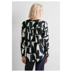 Street One Damen Langarm Bluse Bamika Deep Blue Creme Print -Modebekleidungs Geschäft street one bamika grafic print bluse blau 31238 model hinten