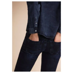 Street One Damen Langarm Jeansbluse Blue Soft Washed -Modebekleidungs Geschäft street one denim blouse jeansbluse blue soft wash 15688 model detail