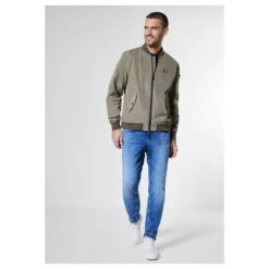Street One Men Blouson Herren Jacke Herb Green -Modebekleidungs Geschäft street one herren jacke blouson gruen 14345 ansicht model