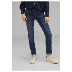 Street One Jane Jeans Authentic Indigo Thermo Denim -Modebekleidungs Geschäft street one jeans jane thermo blue 15120 model vorne