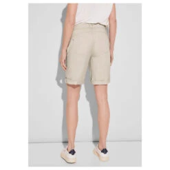 Street One Yulius Baumwoll Bermuda Clean Sand -Modebekleidungs Geschäft street one jeans yulius bermuda beige 15526 model hinten