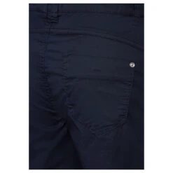 Street One Yulius Baumwoll Bermuda Deep Blue -Modebekleidungs Geschäft street one jeans yulius bermuda blau 11238 ansicht detail hinten