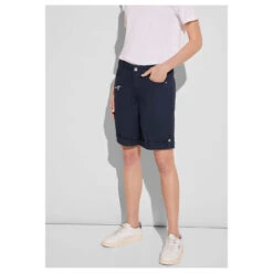 Street One Yulius Baumwoll Bermuda Deep Blue -Modebekleidungs Geschäft street one jeans yulius bermuda blau 11238 model vorne