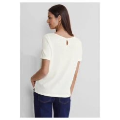 Street One Damen T-Shirt Knit Look Off White 7 Street One Damen T-Shirt Knit Look Off White -Modebekleidungs Geschäft street one knit look shirt weiss 10108 model hinten