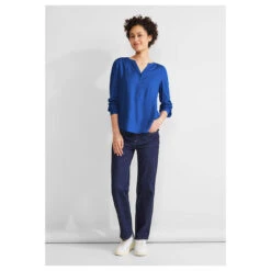 Street One Damen Langarm Bluse Bamika Fresh Intense Gentle Blue 8 Street One Damen Langarm Bluse Bamika Fresh Intense Gentle Blue -Modebekleidungs Geschäft street one langarm bluse blau 15377 model