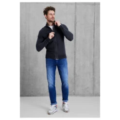 Street One Men Structured Knitted Zip Strickjacke Night Blue -Modebekleidungs Geschäft street one men strickjacke structured knitted zip blau 14331 ansicht ganzkoerper