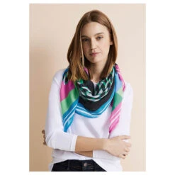 Street One Damen Tuch Multicolor Printed 6 Street One Damen Tuch Multicolor Printed -Modebekleidungs Geschäft street one polymix multicolor halstuch mehrfarbig 33516 model detail
