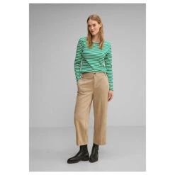 Street One Damen Langarm Shirt Rib Fresh Green -Modebekleidungs Geschäft street one rib shirt gruen 25376 model