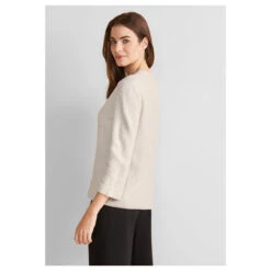 Street One Damen 3/4 Arm Pullover Round Neck Structure Cream White Melange -Modebekleidungs Geschäft street one round neck with structure pullover weiss 14959 model seite