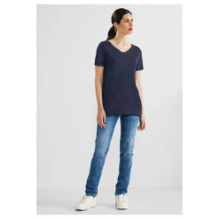 Street One V-Neck T-Shirt Deep Blue -Modebekleidungs Geschäft street one shirt v neck with lace blau 11238 ansicht model