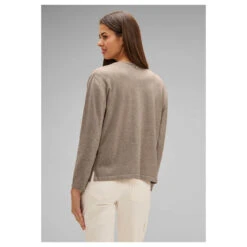 Street One Damen Strickjacke Short Open Cardigan Bleached Sand Melange -Modebekleidungs Geschäft street one short open cardigan beige 14960 ansicht model hinten