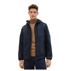 Tom Tailor Herren Jacke Softshell Jacket Sky Captain Blue -Modebekleidungs Geschäft tom tailer softshell jacket sky captain blue 10668 model nah