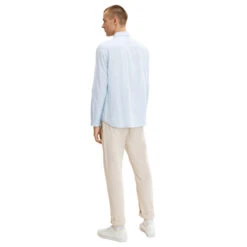 Tom Tailor Herren Hemd Light Blue White Structure 11 Tom Tailor Herren Hemd Light Blue White Structure -Modebekleidungs Geschäft tom tailor hemd blau 30159 ansicht model hinten