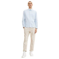 Tom Tailor Herren Hemd Light Blue White Structure 10 Tom Tailor Herren Hemd Light Blue White Structure -Modebekleidungs Geschäft tom tailor hemd blau 30159 ansicht model vorne