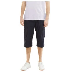 Tom Tailor Max Overknee 3/4 Cargo Baumwollhose Navy Geometric -Modebekleidungs Geschäft tom tailor jeans printed max overknee blau 34697 model detail vorne