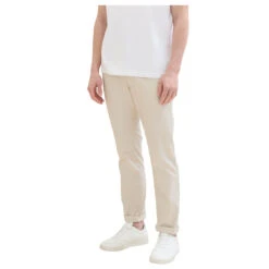 Tom Tailor Baumwollhose Light Cashew Beige -Modebekleidungs Geschäft tom tailor jeans regular performance pants beige 10336 model front