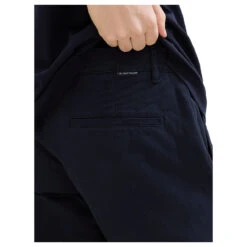 Tom Tailor Chino Baumwoll Bermuda Sky Captain Blue 17 Tom Tailor Chino Baumwoll Bermuda Sky Captain Blue -Modebekleidungs Geschäft tom tailor jeans slim chino shorts blau 10668 model detail hinten