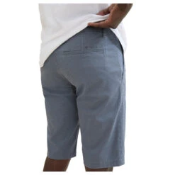 Tom Tailor Chino Baumwoll Bermuda Blue Structure Print -Modebekleidungs Geschäft tom tailor jeans slim printed chino shorts blau 34674 model detail hinten