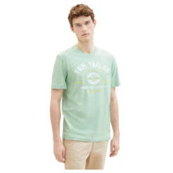 Tom Tailor Herren T-Shirt Paradise Mint Logo Print -Modebekleidungs Geschäft tom tailor logo tee t shirt gruen 23383 model front