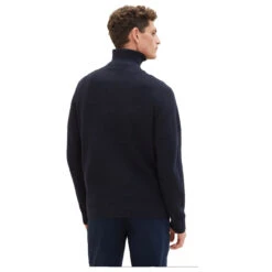Tom Tailor Herren Troyer Pullover Sky Captain Blue -Modebekleidungs Geschäft tom tailor structured knit troyer blau 10668 model hinten