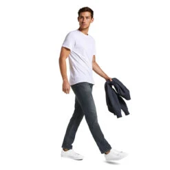 Tom Tailor Marvin Jeans Middle Dark Blue Used -Modebekleidungs Geschäft tomtailor marvin jeans middledarkblueused vorn2